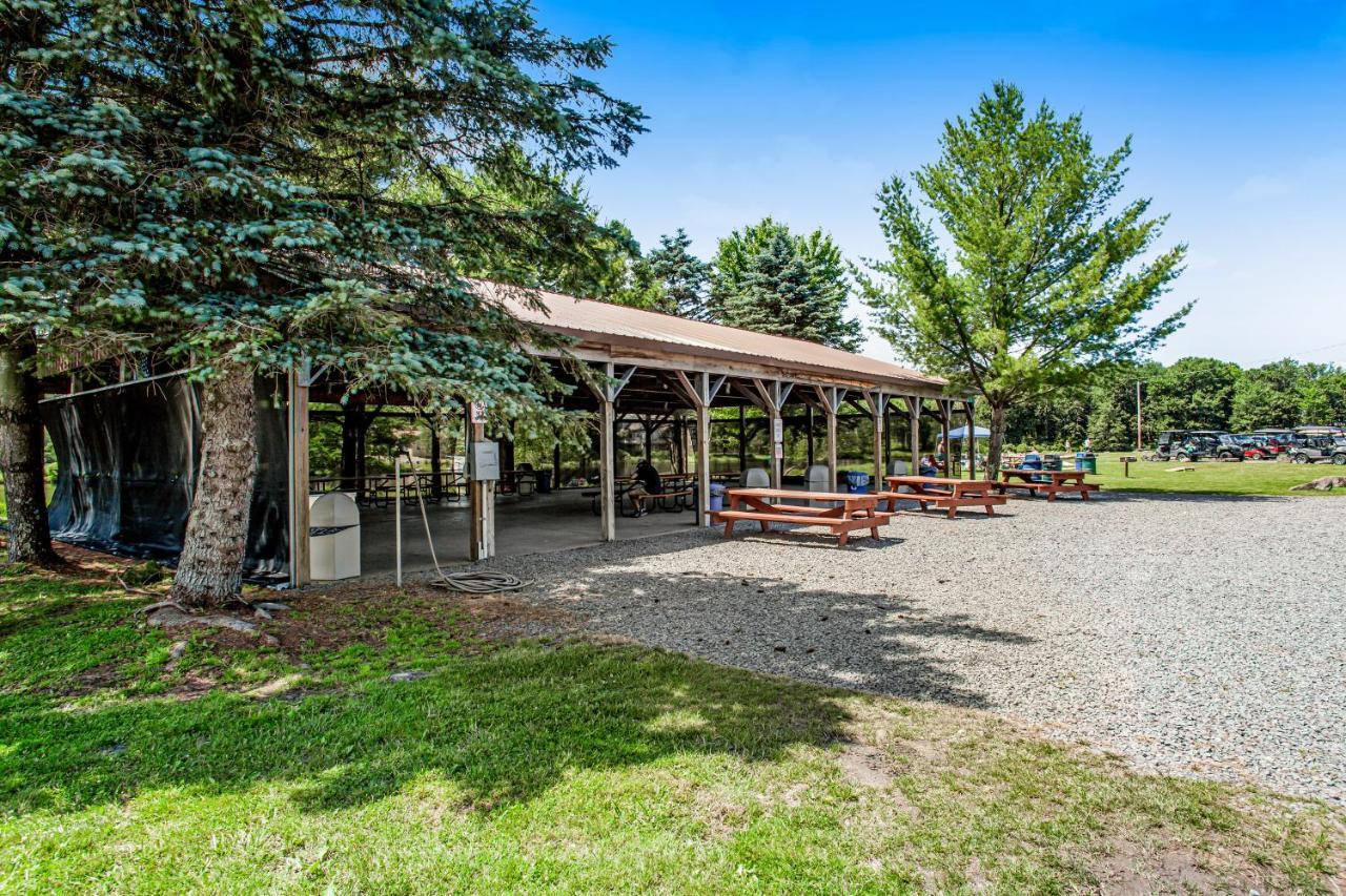 Friendship Lodge Pocono Lake 외부 사진